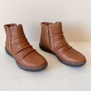 Clarks Collection Caroline Orchid Leather Ruched Ankle Boots